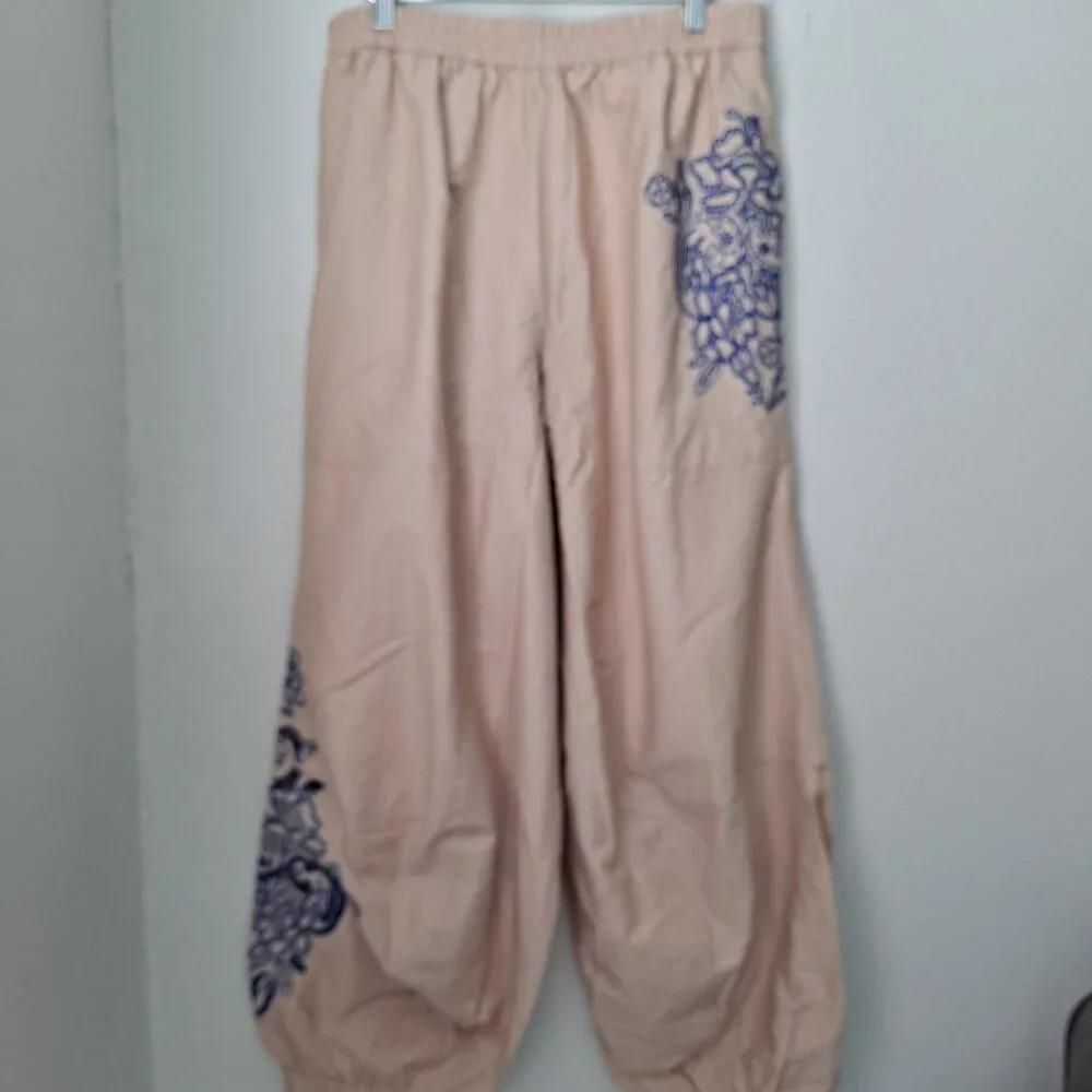 NWOT Free People Baller embroidered pants